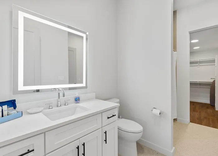 The Corbin 1207 - Culture District Gem Apartment Fort Worth